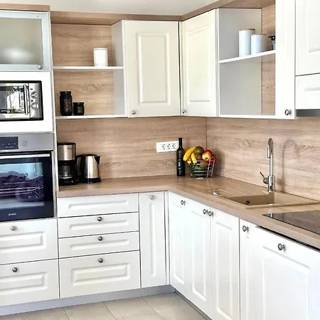 Marta * オパティヤ