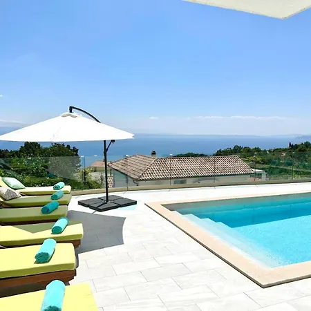 Marta オパティヤ